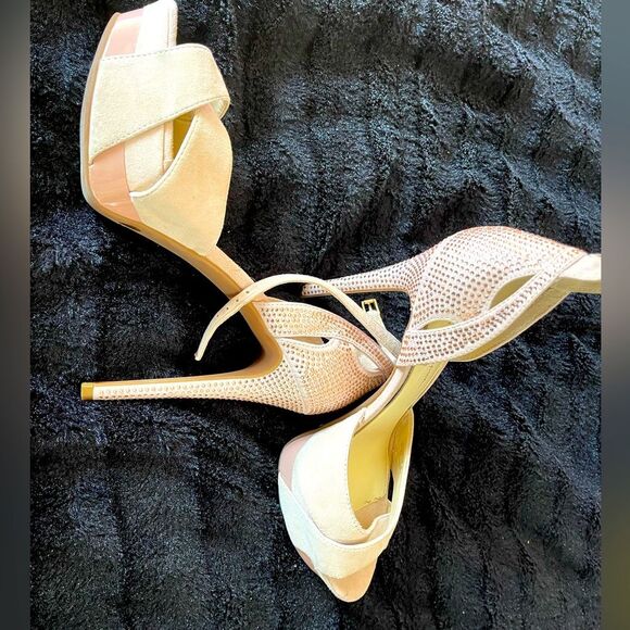 Jessica Simpson Shoes - Jessica Simpson blush pink stiletto heels. Size 8.5